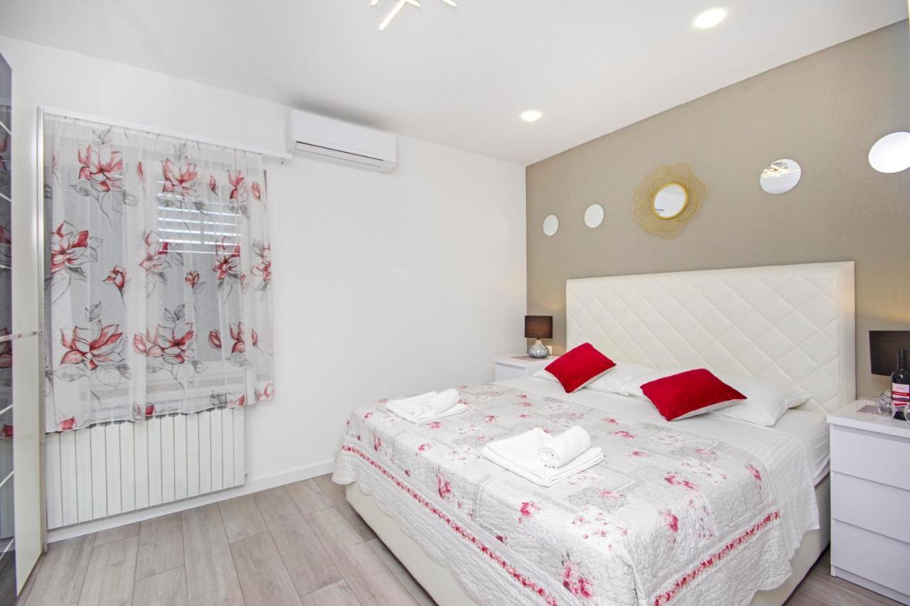 Naomi Appartement *